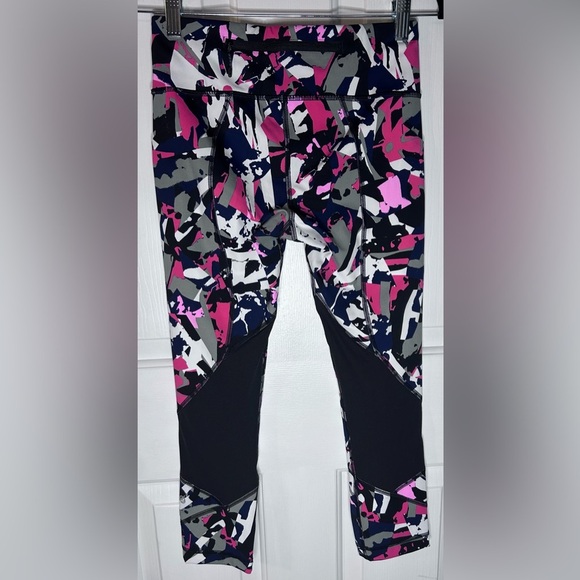 Lululemon Pace Rival Crop- Pop Cut Boom Juice Multi/ Black/ Size 4 - Picture 7 of 12